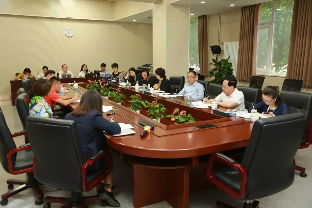 王府学校