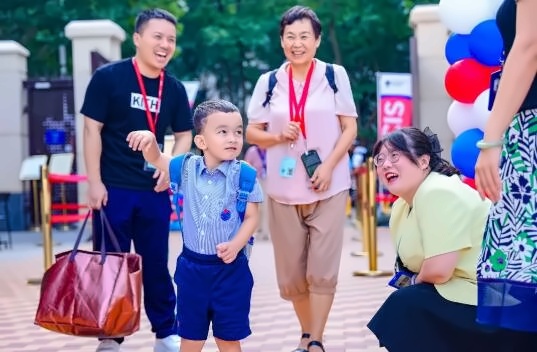 北京耀中国际学校开学5.jpg
