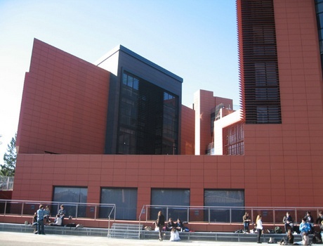 德乌斯托大学
