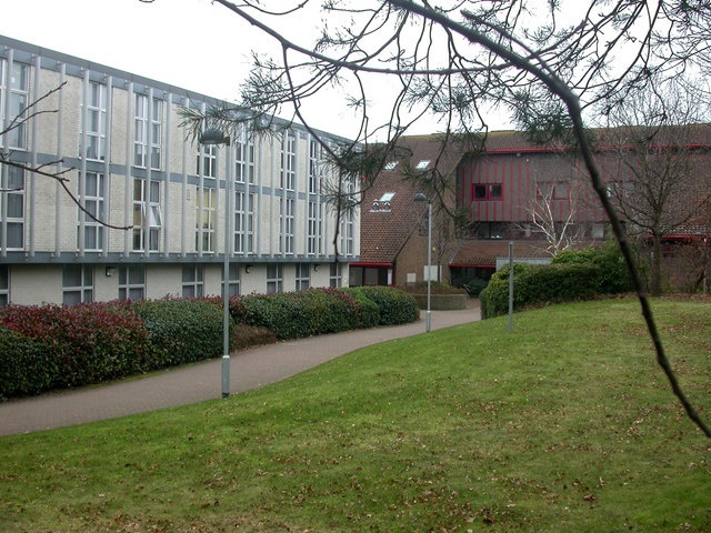 伯恩茅斯艺术大学