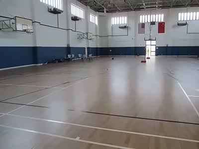 上海美高双语学校室内羽毛球馆