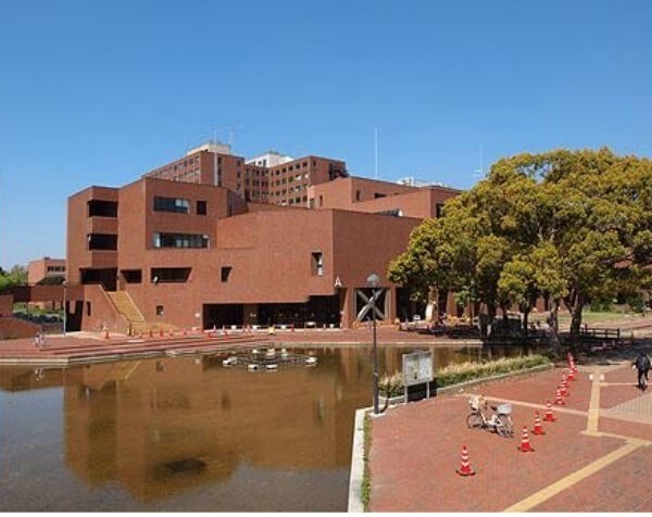 筑波大学