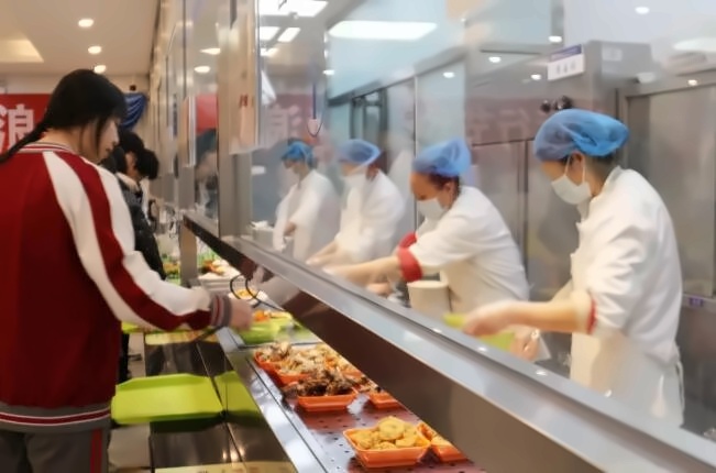 北京市朝阳区北外同文外国语学校食堂