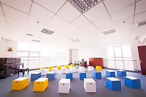 青岛博格思加州学校音乐教室