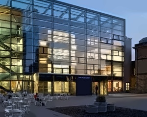 莱斯特大学