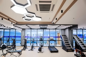 苏州相城区美高学校健身房