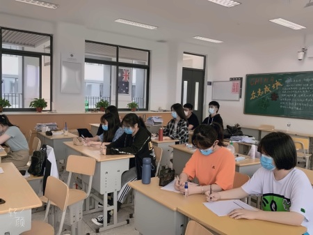 江苏省泰州中学国际部.jpg