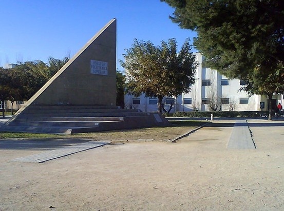阿利坎特大学