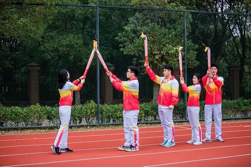 火炬传递仪式.jpg