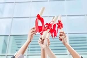 威学一百暨大港澳子弟学校入学备考招生简章