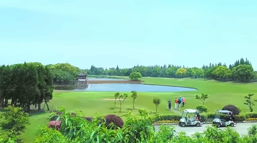 高尔夫球场