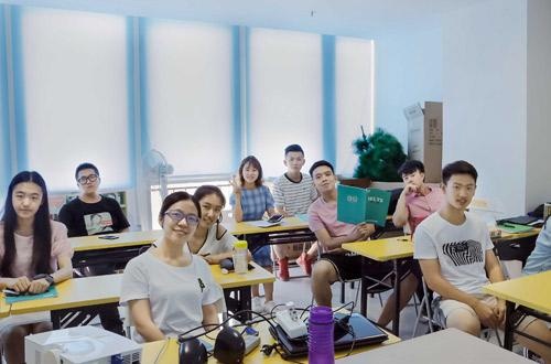 学员自修