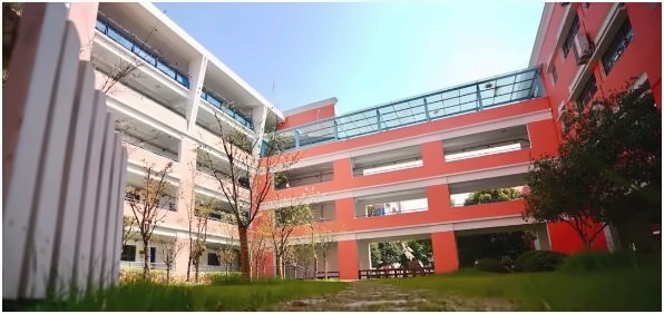 A-Level校区.jpg