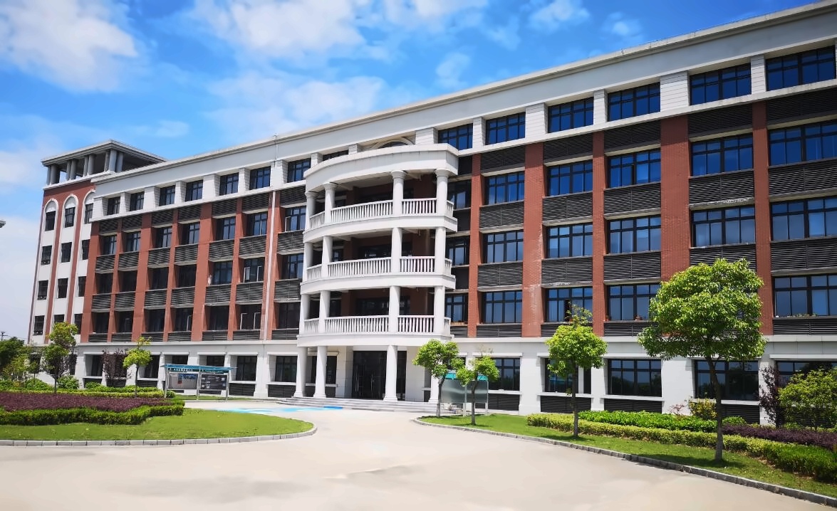教学楼.jpg