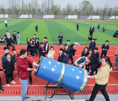 人造云朵.jpg