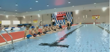 恒溫游泳館.jpg