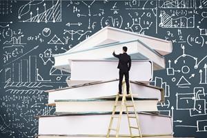 中国政法大学在职研究生什么时候开学
