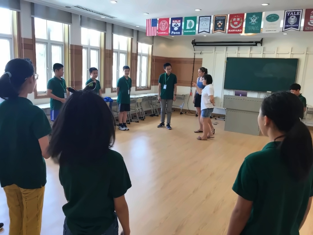 戏剧课学习中.jpg
