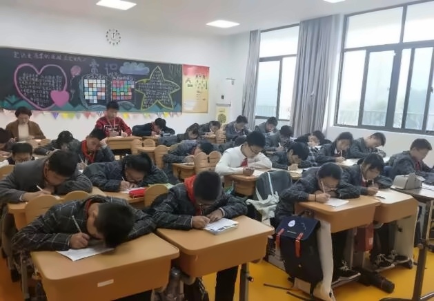 语文现场作文大赛.jpg