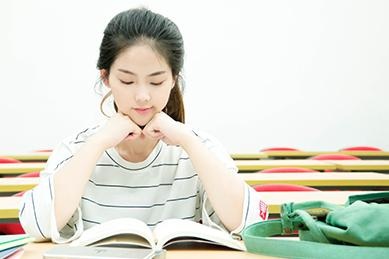 大一、大二在读