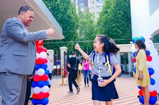 北京耀中国际学校开学2.jpg