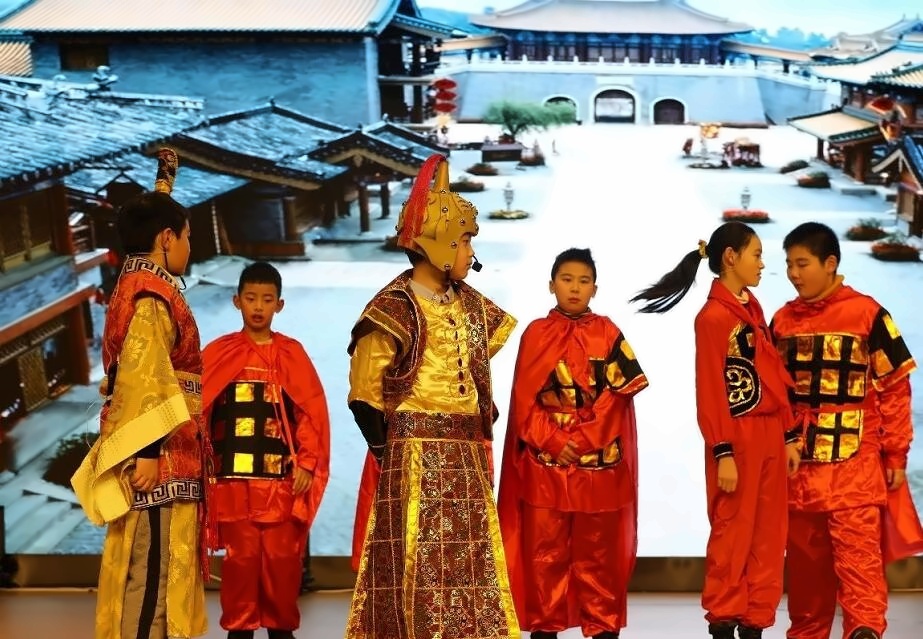 湖州帕丁顿双语学校英语戏剧节.jpg