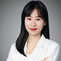 Nebular Hou 艺术中心主任