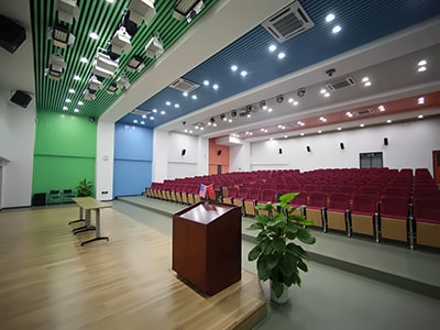 深圳市承翰学校(国际课程实验校区)报告厅