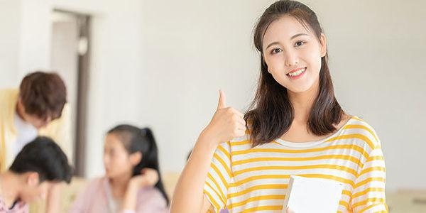 上海学日语选哪个机构