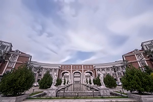青岛墨尔文中学校园环境