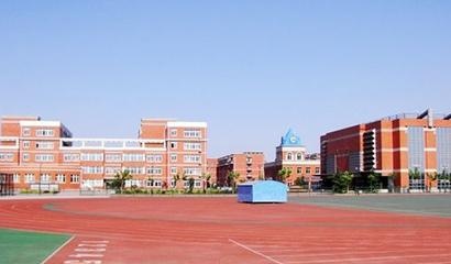 唐山市中学中加国际班