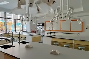 苏州山峰双语学校实验室
