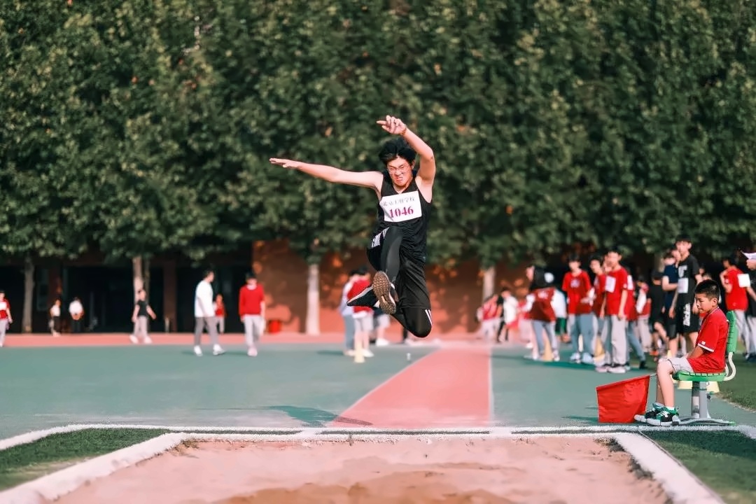王府学校