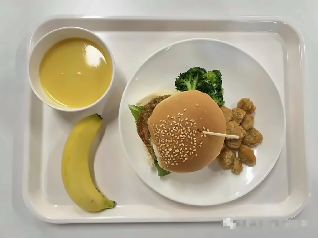 剑桥文理与剑桥艺术中国食堂周三午餐西式.jpg