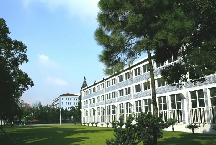 上海财经大学