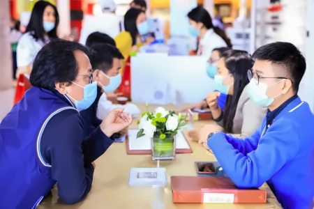 华南师范大学附属外国语学校