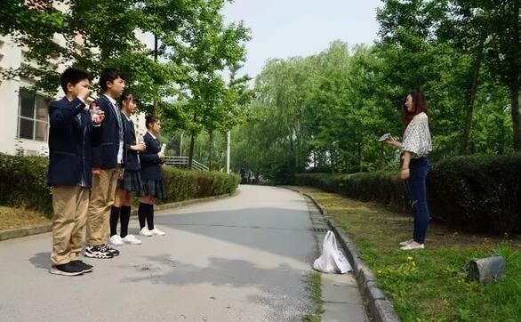 湖州帕丁顿双语学校学生参赛前排练.jpg