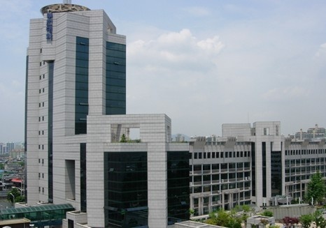 富川大学