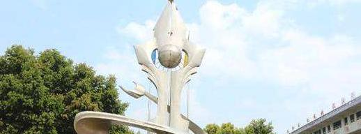 蓝山职业中专学校1