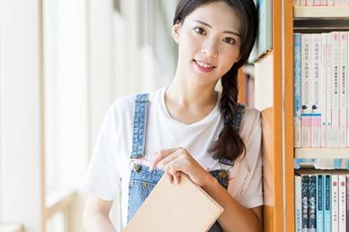 喜欢俄语，对俄语地区历史或文化深感兴趣的同学。