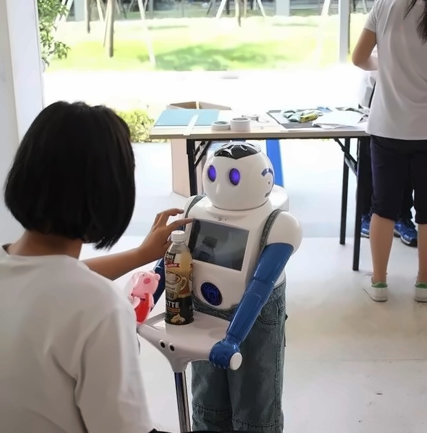 未来天使机器人.jpg