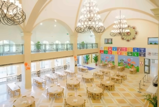 北京德闳学校食堂