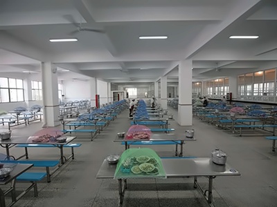 常州市前黄高级中学国际分校学生餐厅