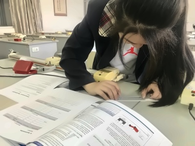 打点计时器测量小车加速度实验.jpg