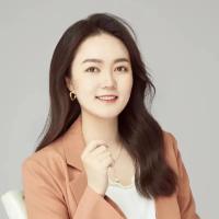张娴雅 学生事务中心主任