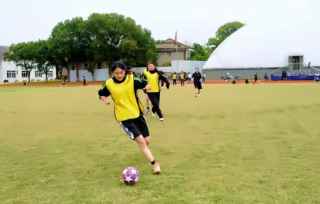 足球 Football.jpg