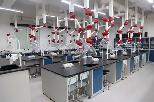 北京王府学校办学条件有什么优势？