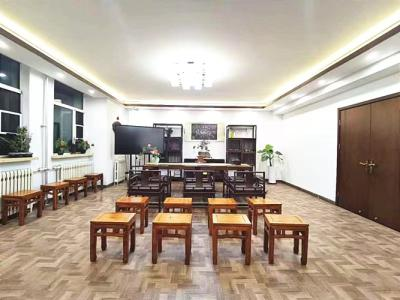 Descartes Academy 笛卡尔法语国际高中