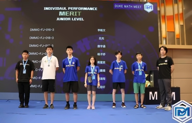 北京市私立汇佳学校学生唐宇涵参加数学竞赛.jpg