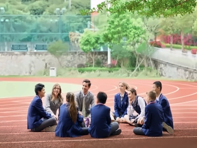 瑞得福国际学校操场
